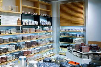 Image for New Houze Outlet at Century Square artilce