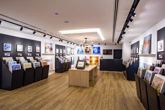 Image for New Carre d'Artistes Outlet at Paragon artilce